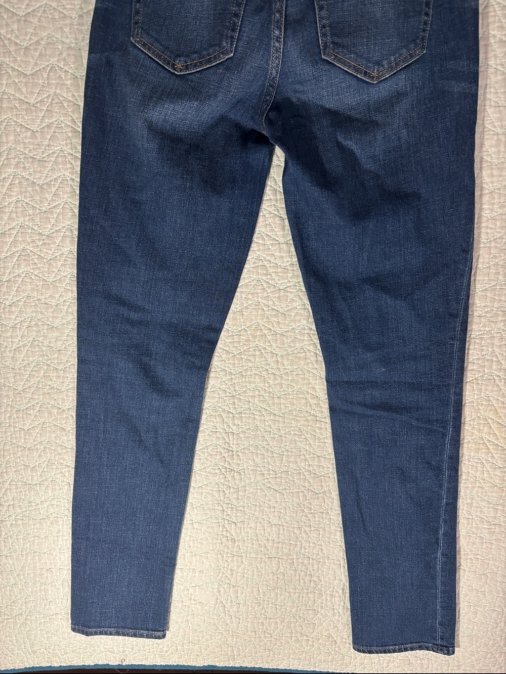 GAP Women's Straight Leg Jeans - Medium Blue Wash - Picture 7 of 8